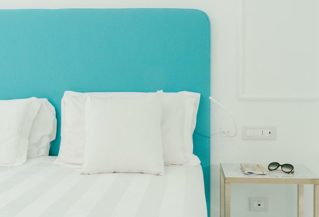 Hotel Lorelei Londres ซอร์เรนโต ภายนอก รูปภาพ